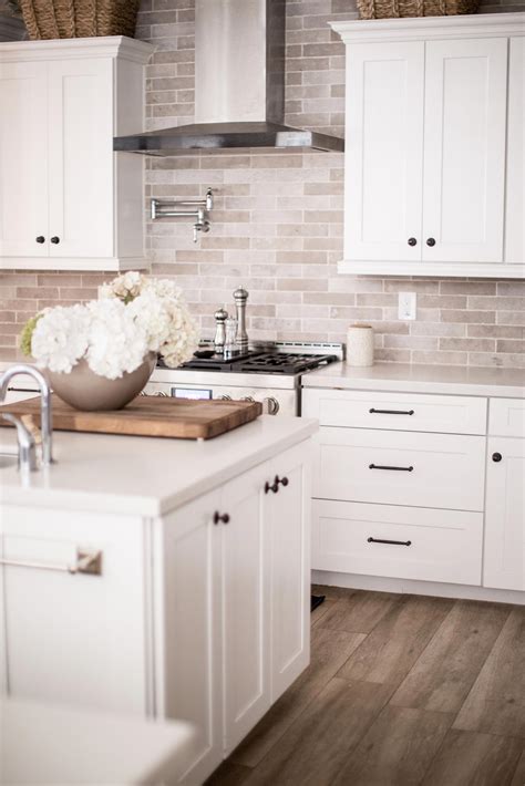 white hardware for kitchen cabinet